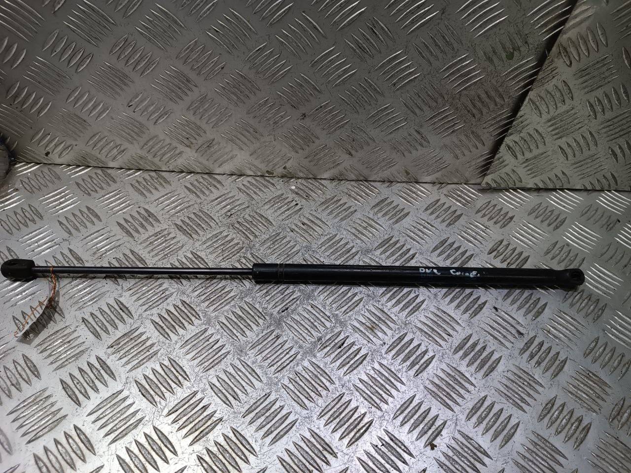 амортизатор крышки багажника (3-5 двери) Opel Vectra C 2005, универсал, 13101335, 0570N - фото №1