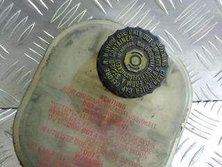 бачок тормозной жидкости Audi A8 D2/4D 1998, 2.5 л., TDi, дизель, 4D0611301F