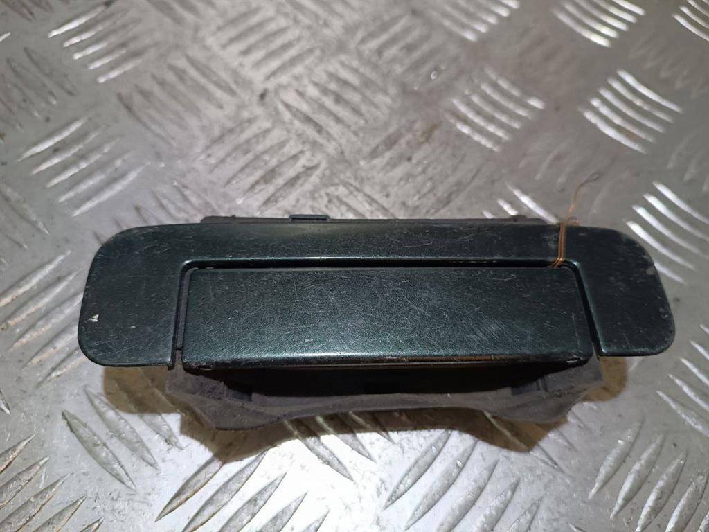 ручка наружная задняя левая Audi A4 B5 1995, седан, 4A0839205F - фото №1