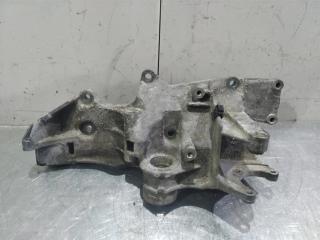 кронштейн генератора Audi A4 B5 [рестайлинг] 2000, 1.6 л., i, бензин, 06B903143K