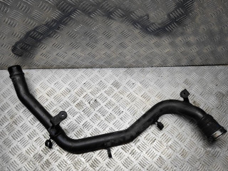 патрубок интеркулера Audi Q7 4L 2006, 3.0 л., TDi, BUG, дизель, АКПП, бежево-серый, внедорожник 5 дв., полный привод, правый руль, 7L6145795S