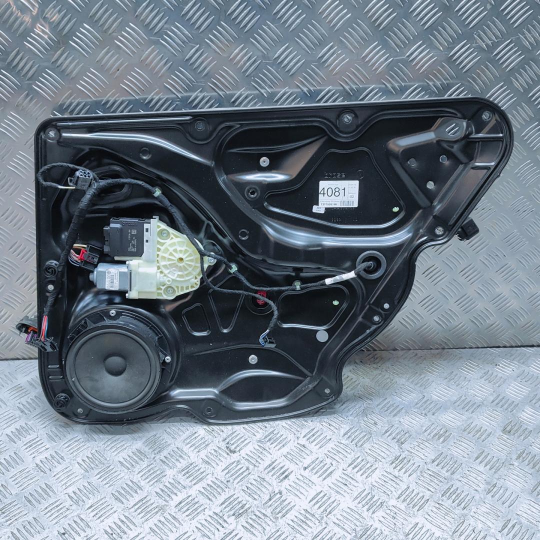 стеклоподъемник электрический задний правый Volkswagen Passat B7 2013, 1.6 л., TDi, CAYC, дизель, серебристый, седан, передний привод, правый руль, 3AA839756, 3AA959704A, 3AA959794, 3C8035453 - фото №1