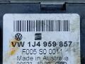 блок управления стеклоподъемниками Volkswagen Passat B5 1999, жёлтый, универсал, 1J4959857 - фото №5