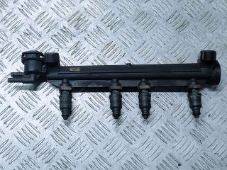 топливная рампа Volkswagen Golf 4 поколение 2000, 1.6 л., AKL, бензин, АКПП, передний привод, 037133035H, 06A133317A