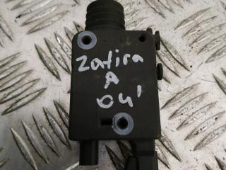 активатор замка багажника Opel Zafira 1 поколение (A) [рестайлинг] 2004, 13151889