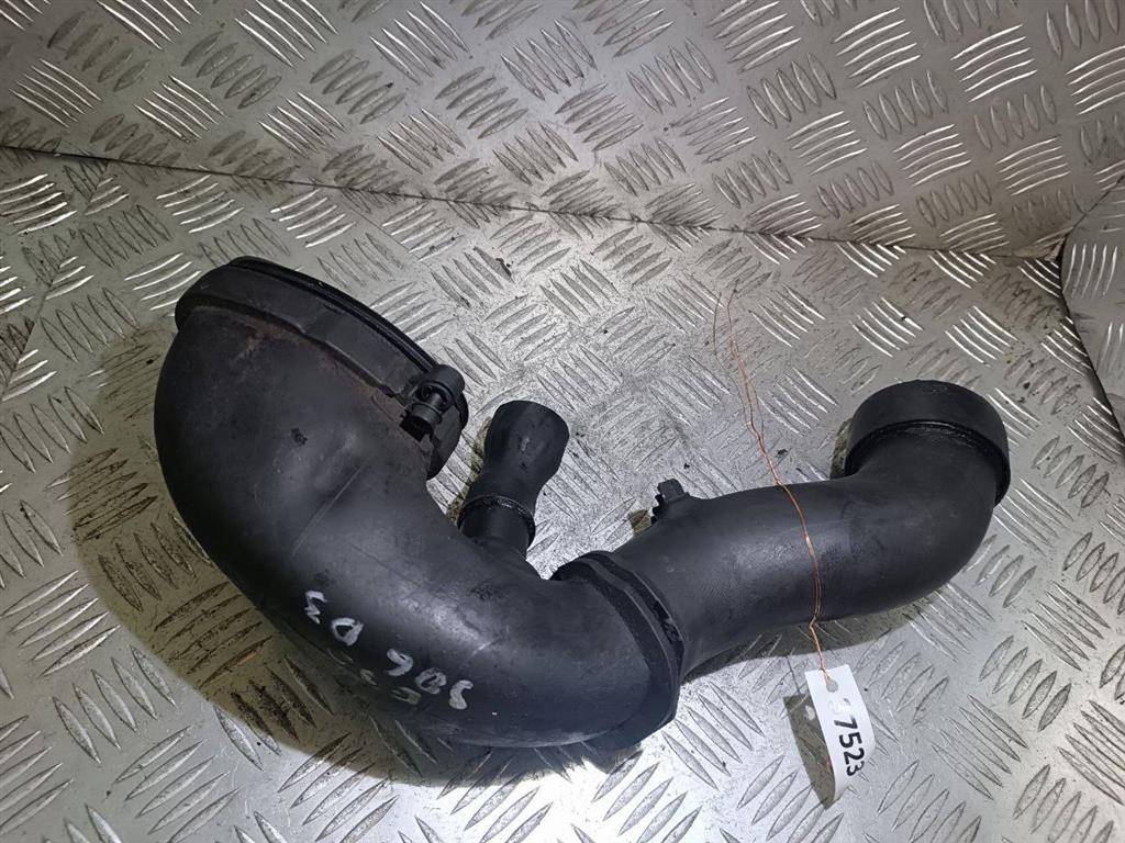 патрубок воздушного фильтра BMW 3 серия E90/E91/E92/E93 2005, 3.0 л., D, дизель, 7794172 - фото №1