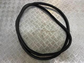 уплотнитель двери Volkswagen Touareg 1 поколение [рестайлинг] 2008, 3.0 л., TDi, BKS, дизель, АКПП, чёрный, внедорожник 5 дв., полный привод, правый руль, 7L0867365G