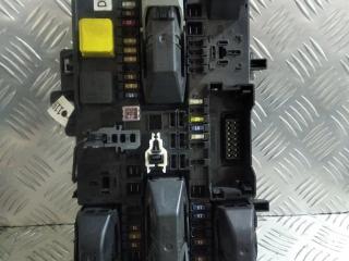 блок предохранителей Opel Astra H 2005, 1.9 л., CDTi, дизель, 13180775