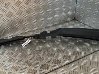 воздуховод (дефлектор) радиатора Volkswagen Passat B6 2007, 2.0 л., TDi, BMR, дизель, 6МКПП, чёрный, седан, передний привод, правый руль, 3C0121330