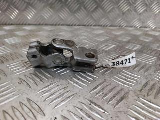 рулевой карданчик Mazda 323F BJ 1999