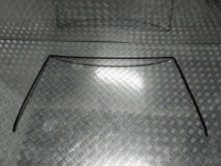 Уплотнитель стекла лобового Audi A8 D2/4D 1998