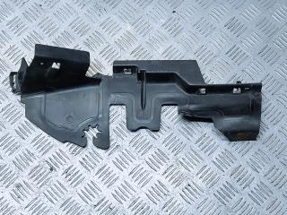 воздуховод (дефлектор) радиатора Volkswagen Passat B6 2009, 2.0 л., TDi, CBAA, дизель, 6МКПП, серебристый, седан, передний привод, правый руль, 3C0121284