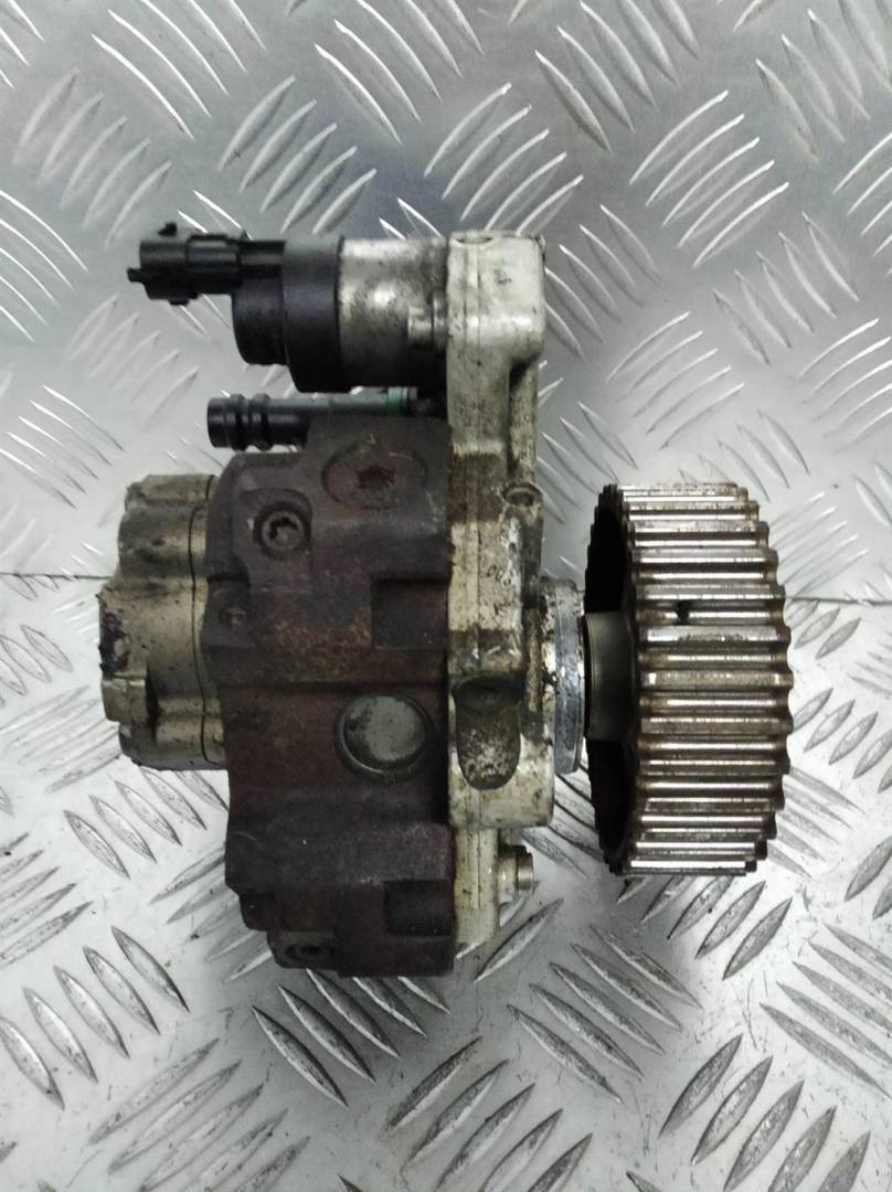 ТНВД Renault Laguna 2 поколение 2002, 1.9 л., DCi, дизель, 445010087 - фото №1