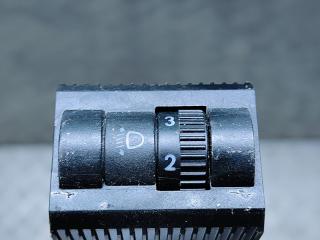 блок регулировки угла наклона фар Volkswagen Transporter T5 2006, 2.5 л., TDi, AXD, дизель, робот, серебристый, микроавтобус, передний привод, правый руль, 7H0941333