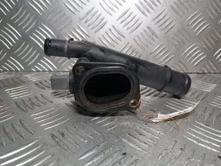 фланец (тройник) системы охлаждения Volkswagen Touran 1 поколение 2004, 2.0 л., TDi, дизель, 038121132G