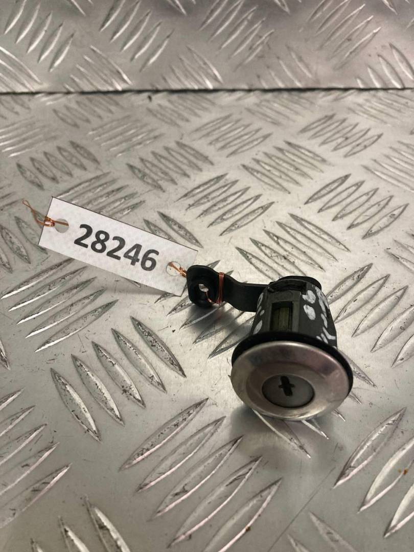 личинка дверного замка Citroen Berlingo 1 поколение (M49) 2003 - фото №1