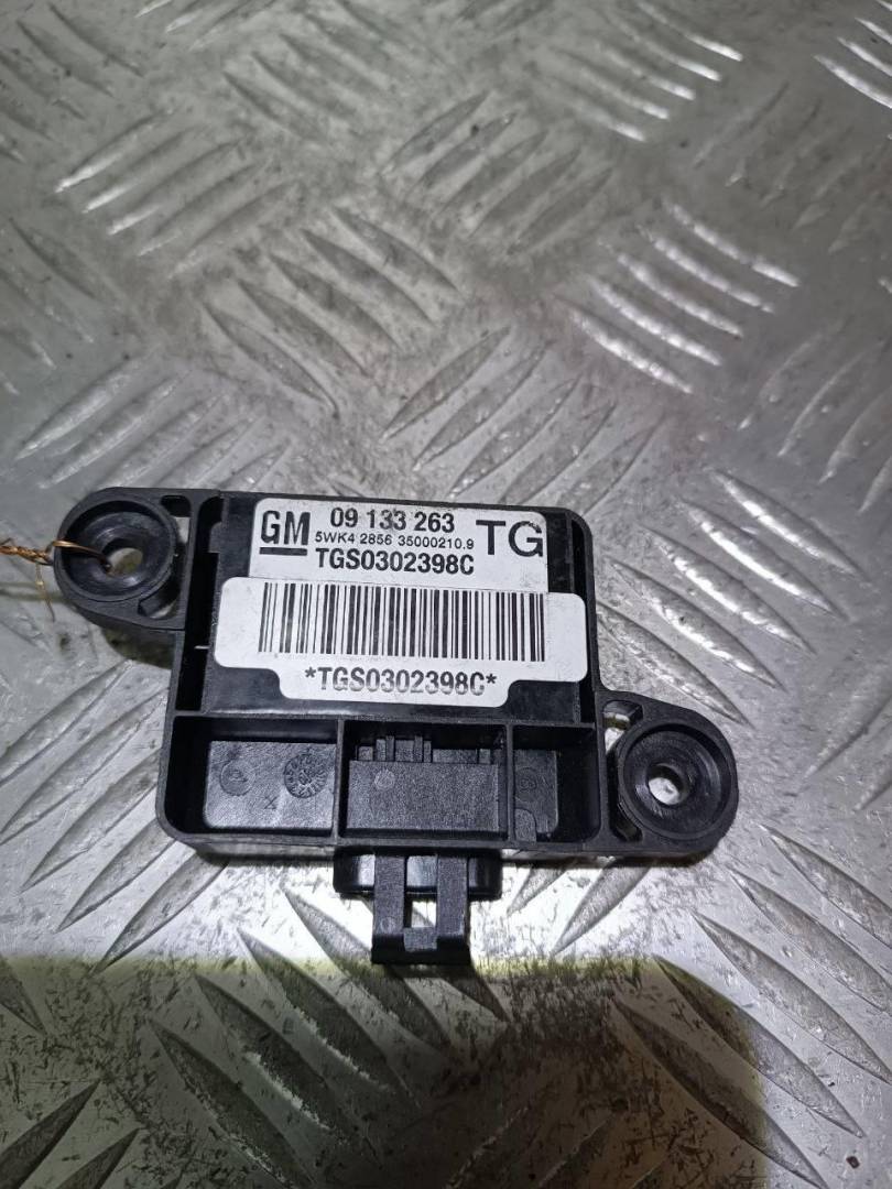 датчик удара Opel Zafira 1 поколение (A) 2000, 9133263 - фото №1
