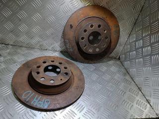 диск тормозной задний Volkswagen Passat B6 2009, 2.0 л., TDi, дизель, МКПП