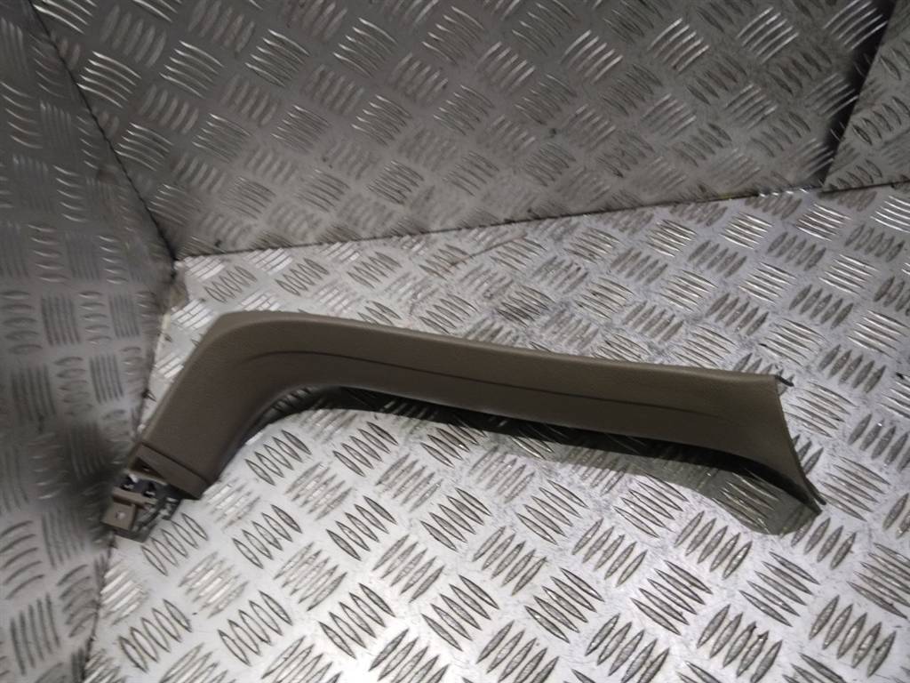 обшивка крышки багажника Audi Q7 4L 2006, 3.0 л., TDi, BUG, дизель, АКПП, бежево-серый, внедорожник 5 дв., полный привод, правый руль, 4L0867607 - фото №1