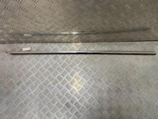 молдинг стекла Volkswagen Passat B5 [рестайлинг] 2000, 3B0837475