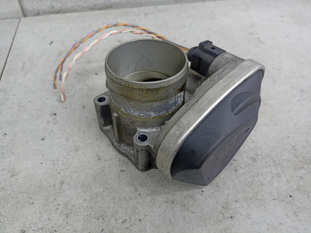 заслонка дроссельная Renault Scenic 3 поколение 2011, 8200190230 - фото №1