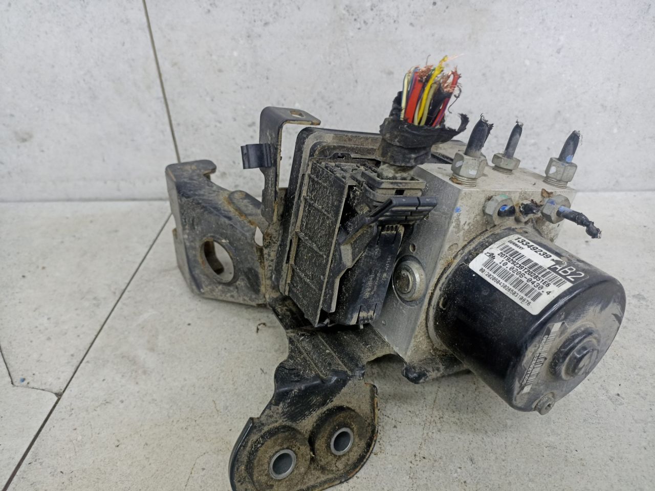 блок ABS Chevrolet Cruze 1 поколение 2011, 13349239 - фото №1