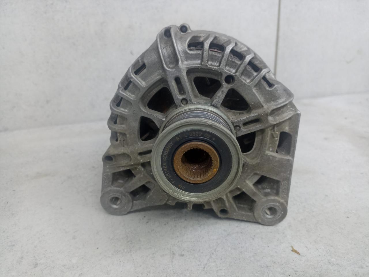 генератор Renault Duster 1 поколение 2014, 231007842R - фото №1