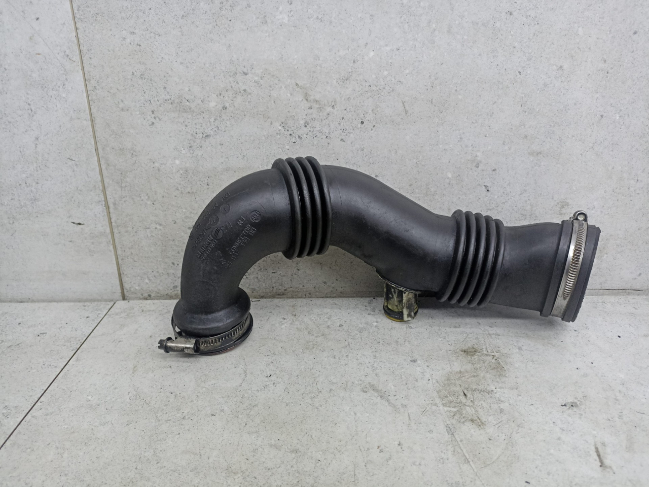 патрубок воздушного фильтра Peugeot Partner 2 поколение (B9) 2008, 1.6 л., 9HZ (DV6TED4), дизель, 9656953680 - фото №1