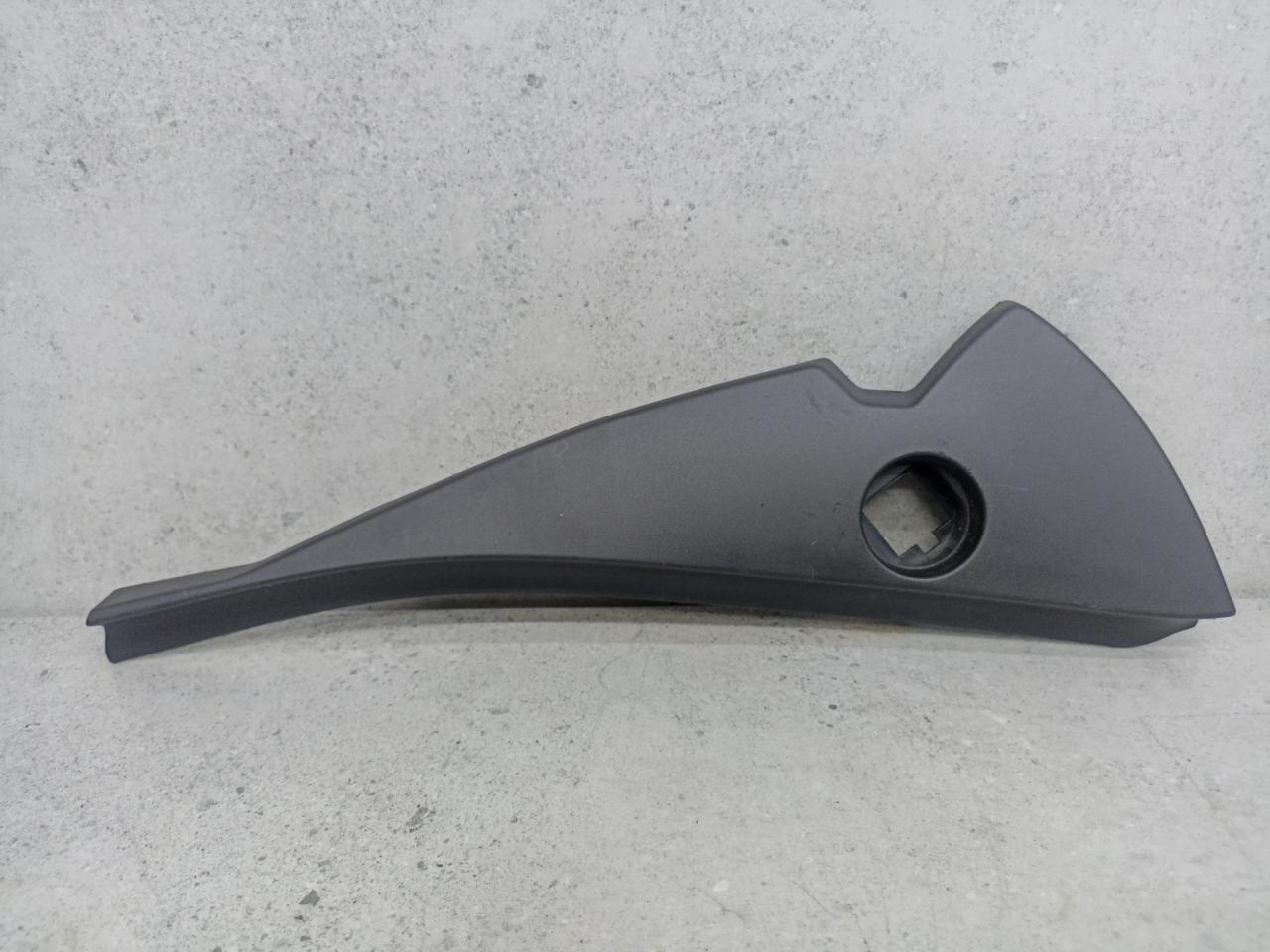 заглушка в торпедо правая Renault Scenic 4 поколение 2019, 689209812R, 689201718R - фото №1