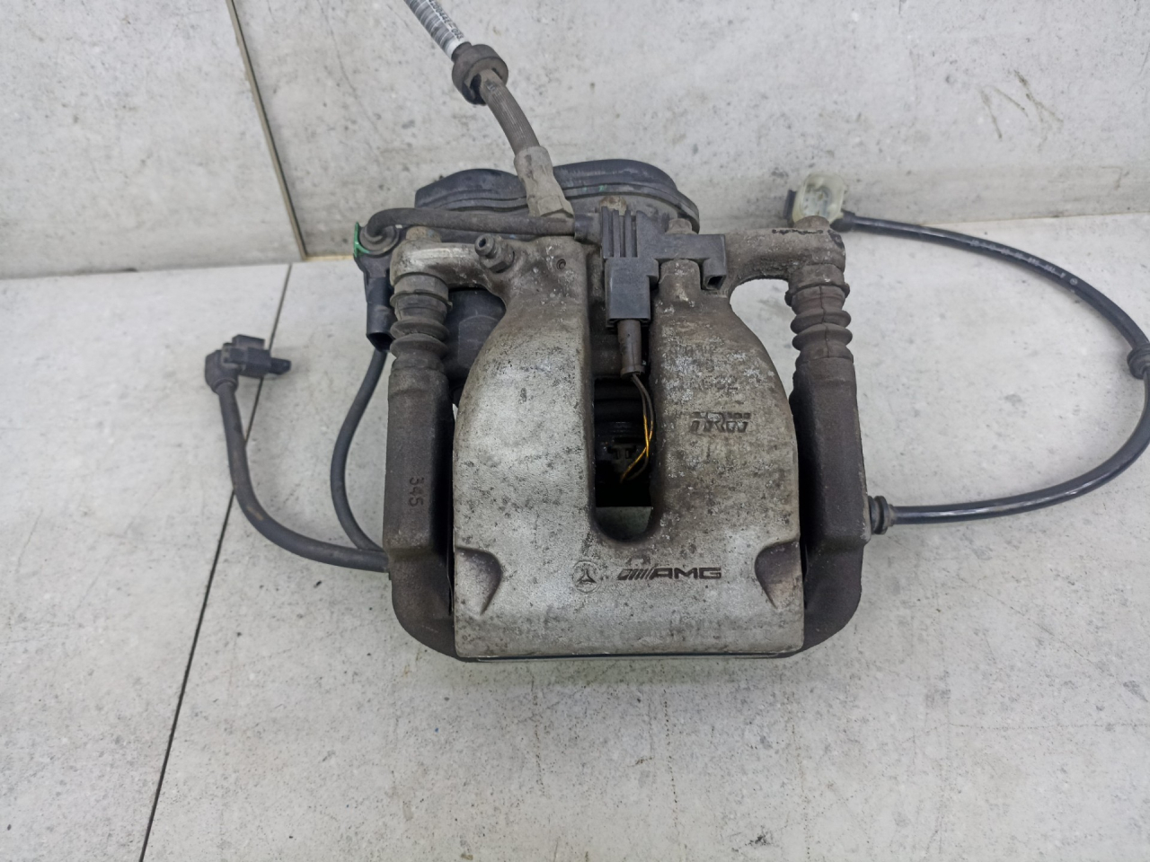 суппорт задний правый Mercedes-Benz GLE W166 2017, A1664230681, A1664238298 - фото №1