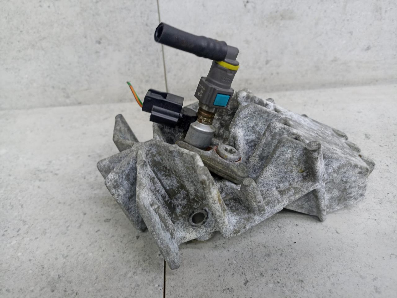 форсунка Renault Megane 3 поколение 2013, 8200769153, 8200771226 - фото №1