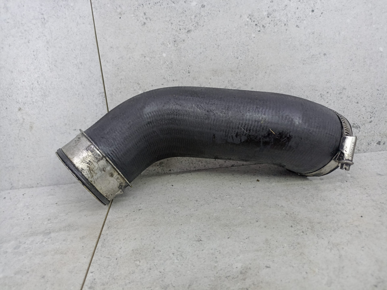 патрубок интеркулера Volkswagen Transporter T5 2008, 7H0145941B - фото №1