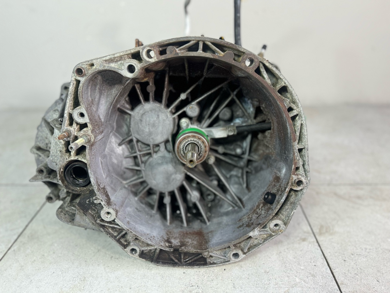 КПП механическая (МКПП) Renault Trafic 2 поколение 2005, 1.9 л., F9Q 762, дизель, 7701723284, PK5369 - фото №1