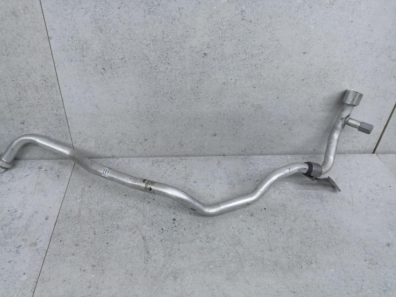 трубка кондиционера Renault Scenic 4 поколение (2016 - 2020), 924808034R - фото №1