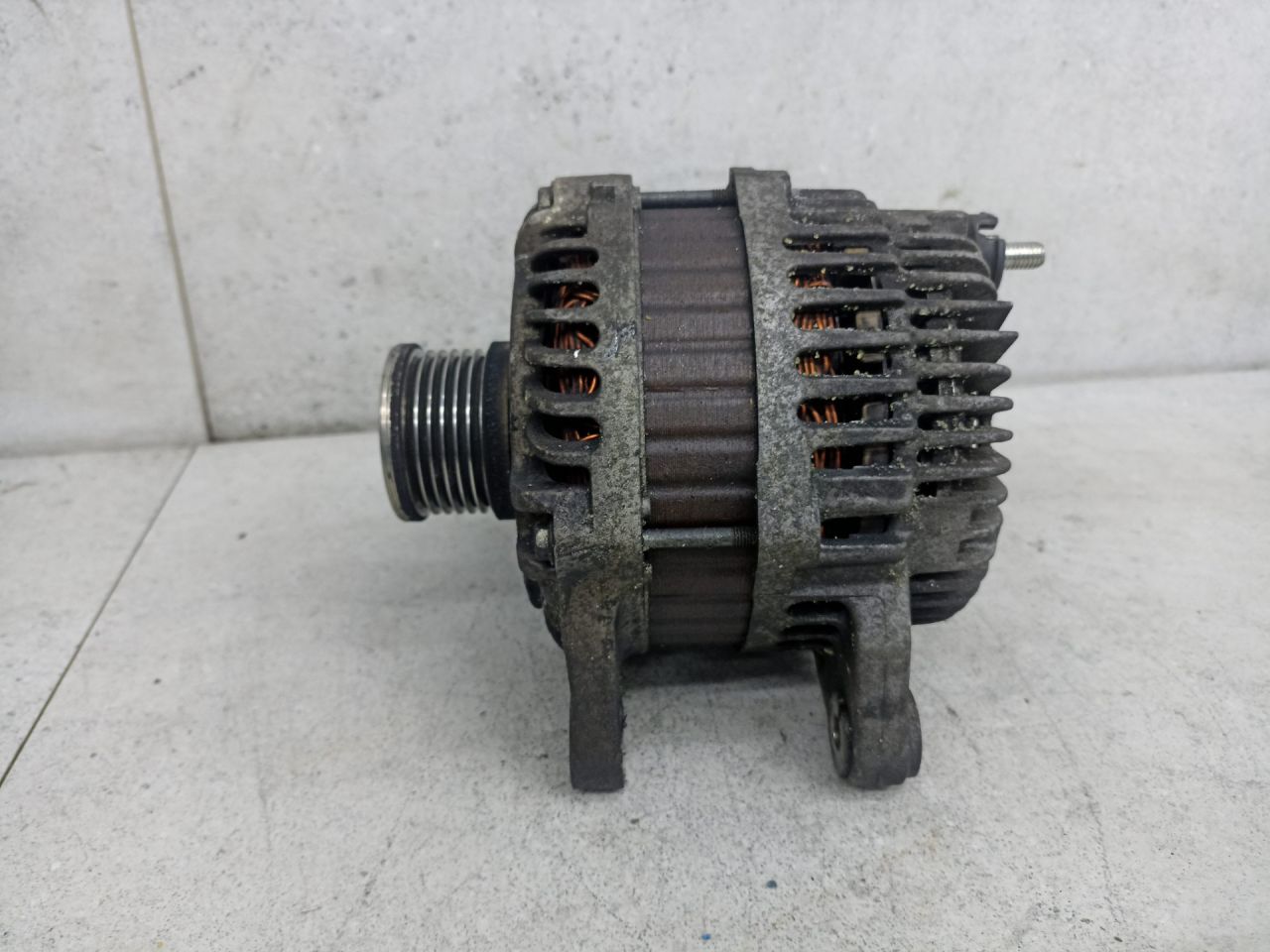 генератор Nissan X-Trail T31 2010, 2.0 л., MR20DE, бензин, 23100JD200 - фото №1