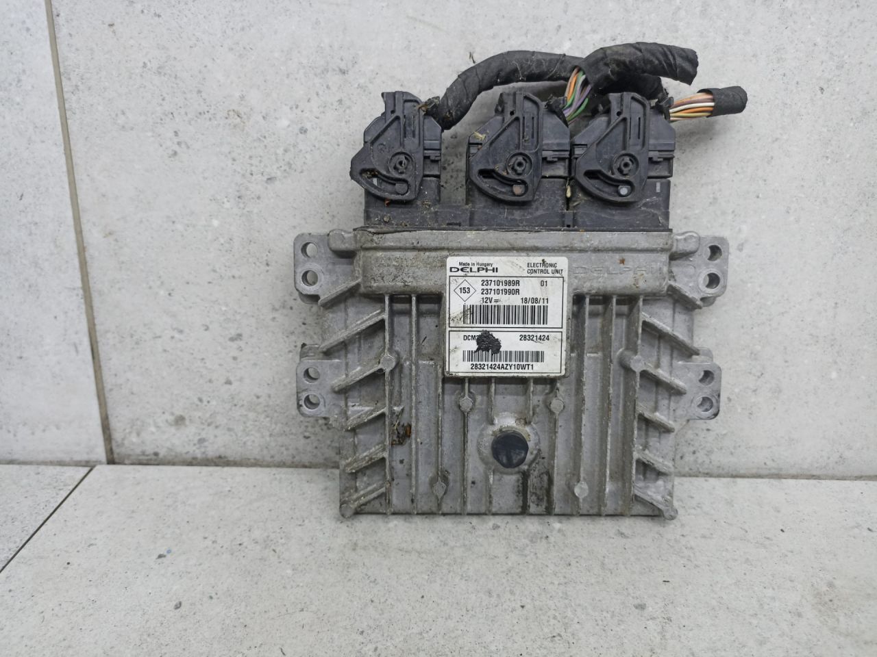 блок управления двигателем Renault Kangoo 2 поколение 2009, 1.5 л., 237101989R, 237101990R - фото №1