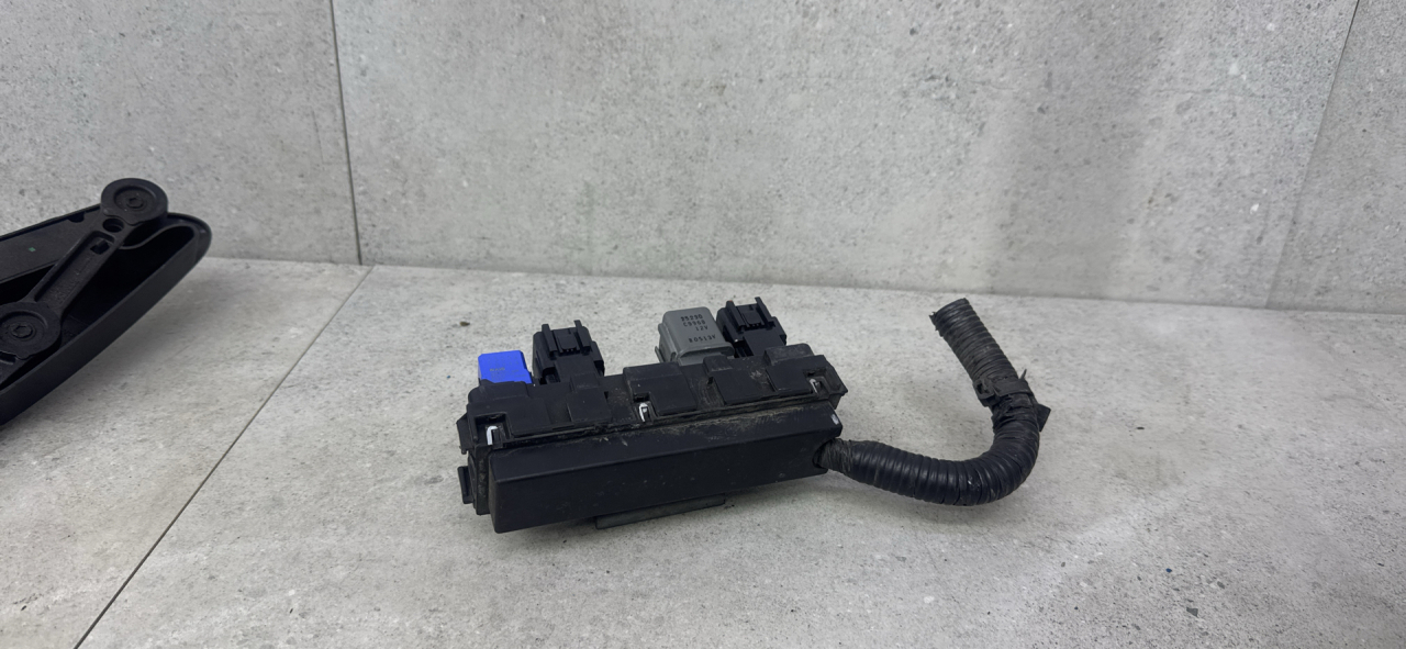 реле (прочие) Nissan Qashqai 2 поколение (2013 - 2019), 252309F915 - фото №1