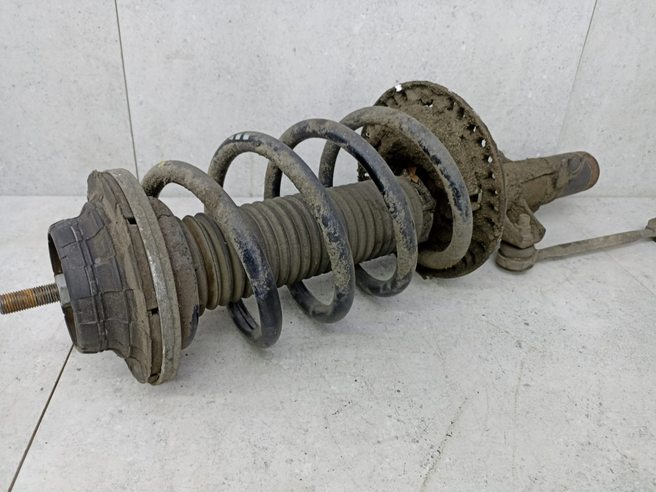 амортизатор передний Volkswagen Transporter T5 2009, 7H0413031 - фото №1