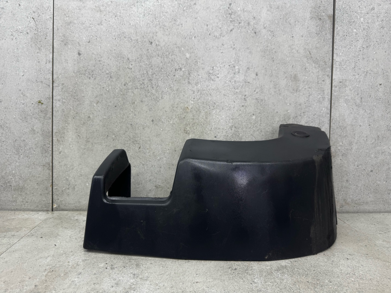 клык бампера задний левый Ford Transit 7 поколение, BK3117927 - фото №1