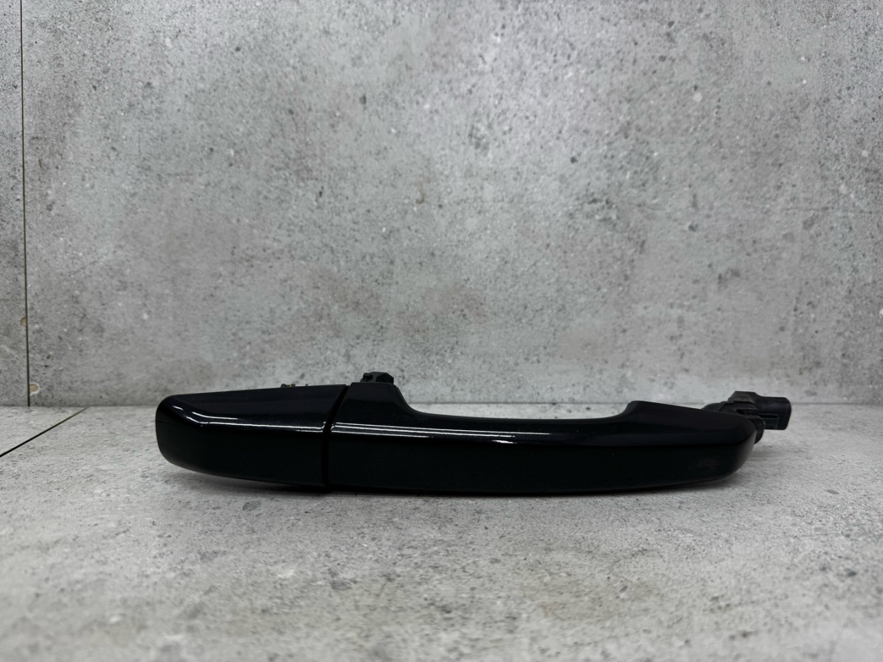 ручка наружная задняя левая Land Rover Range Rover Evoque L538 (2011 - 2015), LR025403 - фото №1