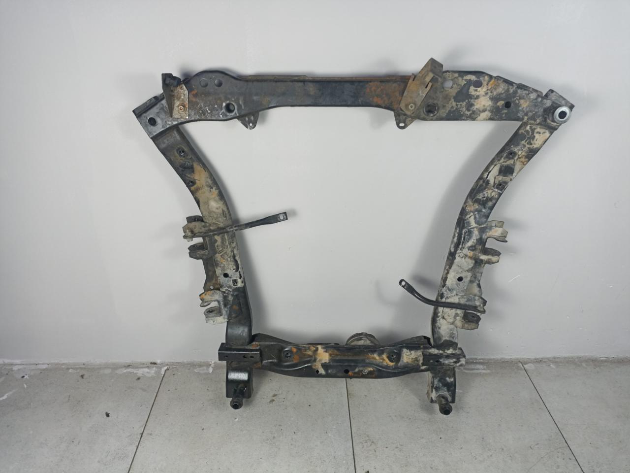 балка подвески передняя (подрамник) Renault Duster 1 поколение 2014, 544045767R - фото №1