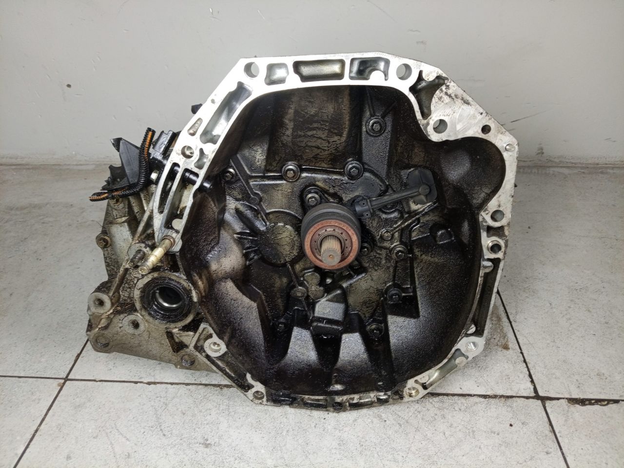 КПП механическая (МКПП) Renault Clio 3 поколение 2008, JH3172 - фото №1