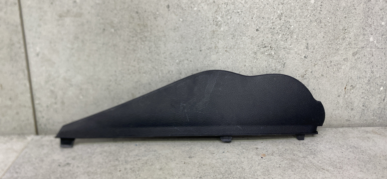 пластик Toyota Hilux 8 поколение 2015, 55317KK060 - фото №1