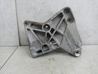 кронштейн двигателя Renault Megane 3 поколение 2012, 8200739777