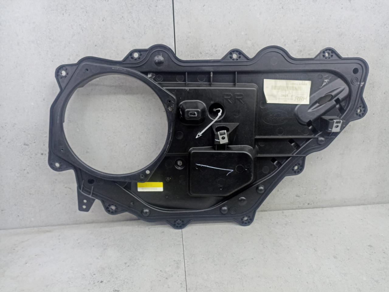 Шумоизоляция двери Land Rover Range Rover Sport 2 поколение 2016, CPLA24766AC - фото №1