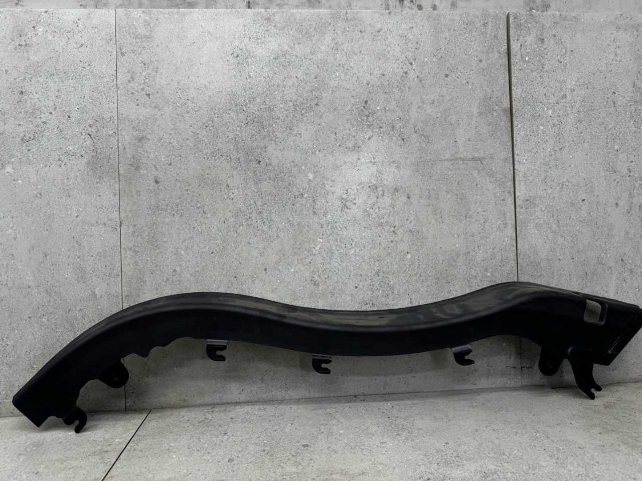 молдинг двери задней левой Land Rover Range Rover Sport 2 поколение 2017, 43R001600 - фото №1