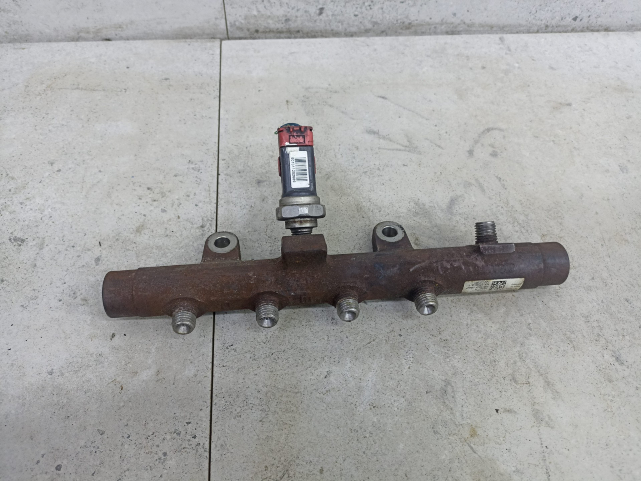 топливная рампа Renault Megane 3 поколение 2012, 8200815617, H8200296867 - фото №1