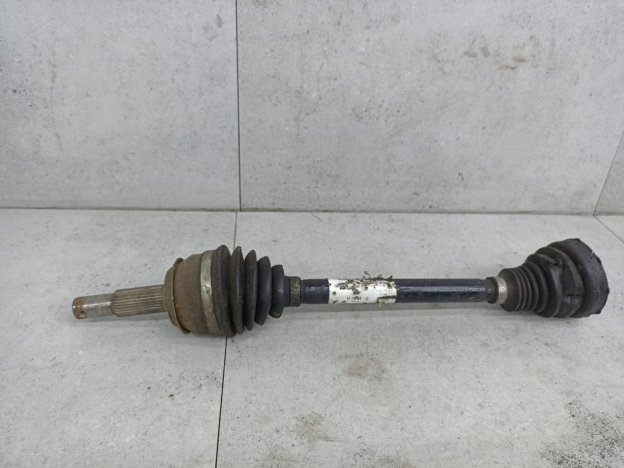 полуось передняя левая (приводной вал, ШРУС) Renault Kadjar 1 поколение 2016, 391014587R - фото №1