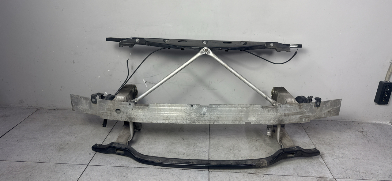 передняя панель крепления облицовки (телевизор) BMW 5 серия F07/F10/F11 (2009 - 2013), 7200705111L - фото №1