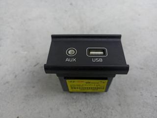 разъем AUX / USB Kia Sorento 3 поколение [рестайлинг] 2018, 96120C5KB0